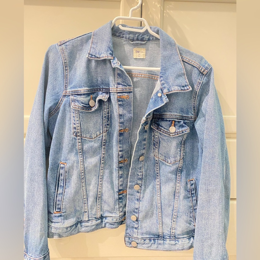 gap jean jacket